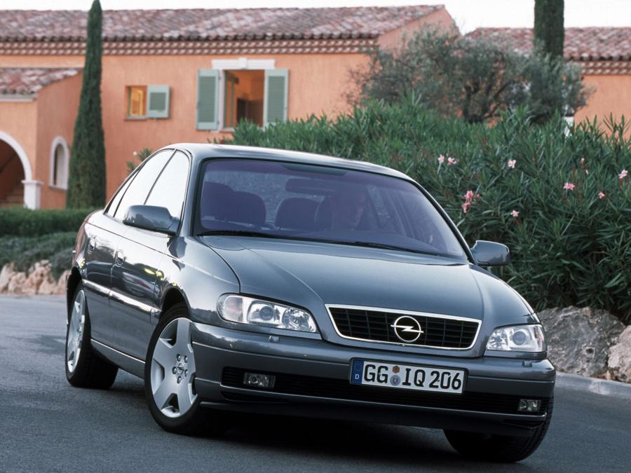  Opel Omega 1999 года  (фото 27 из 30)